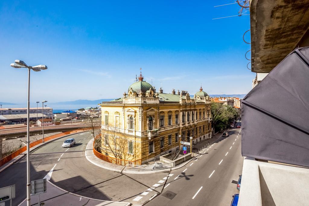 Studio Apartman Piramida Rijeka Exterior foto
